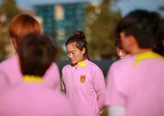 伊人小婷婷色香综合缴缴情
