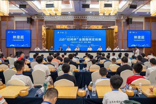 国产乱人乱精一区二区视频密