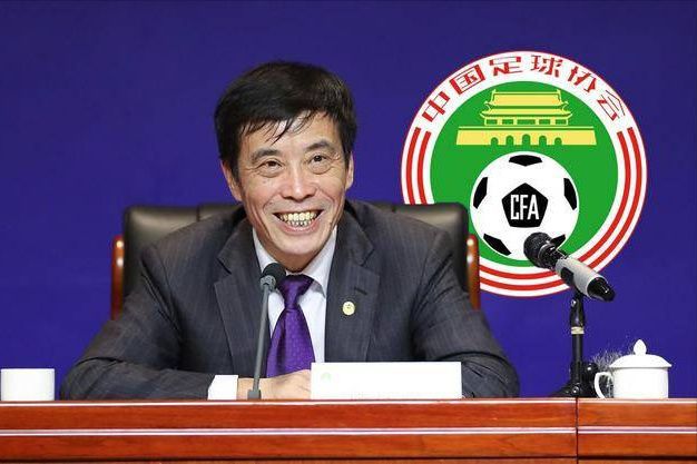 一枝玫瑰红